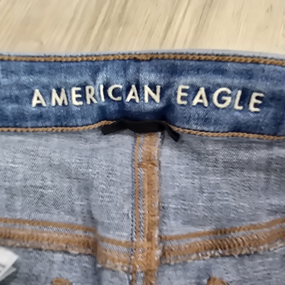 American Eagle Low Rise Flare Jeans Size 10 REG - Picture 2 of 6